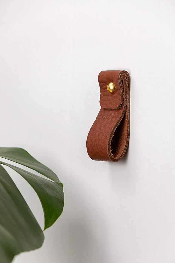 Keyaiira - Small Nicotine Colored Leather Wall Hook, Minimalist Leather Strap Hanger for Bath Towel Holder Wall Hook Strap Towel Hook Bathroom Decor Brass Towel Ring Nordic Home (Walnut)
