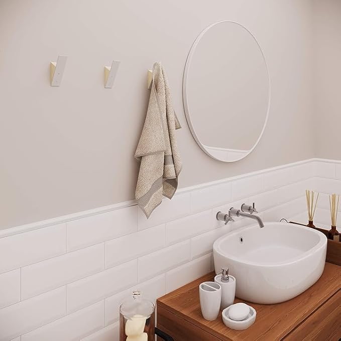 Homeforia Beech Wood Coat Hooks, High End Beech Wood & White Metal Wall Mounted Clothing Hooks, Mid-Century Modern Coat Hooks, Heavy Duty Wooden Hooks for Hanging Coats, Hats, Towels & More, Set of 4