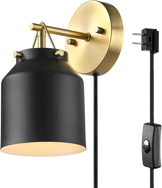 GLOBE Electric 65000102 1-Light Plug-in or Hardwire Wall Sconce, Matte Black, Matte Brass Accents, 6ft Black Braided Fabric Cord, in-Line Rocker Switch, Wall Lights for Living Room