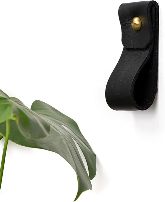 Keyaiira - Small Nicotine Colored Leather Wall Hook, Minimalist Strap Hanger for Bath Towel Holder Leather Wall Hook Strap Towel Hook Bathroom Decor Brass Towel Ring Nordic Home (Black)