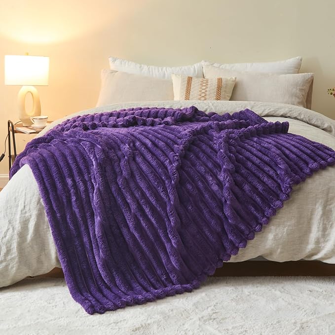NEWCOSPLAY Super Soft Throw Blanket Purple Premium Silky Flannel Fleece 3D Ribbed Jacquard Lightweight Bed Blanket All Season Use (Purple Ribbed, Throw(50"x60"))