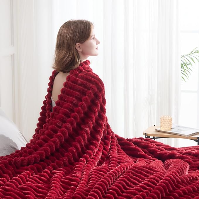NEWCOSPLAY Super Soft Throw Blanket Red Premium Silky Flannel Fleece 3D Ribbed Jacquard Lightweight Bed Blanket All Season Use (Red Ribbed, Throw(50"x60"))