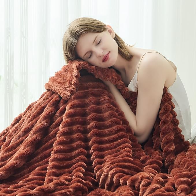 NEWCOSPLAY Super Soft Throw Blanket Coffee Premium Silky Flannel Fleece 3D Ribbed Jacquard Lightweight Bed Blanket All Season Use (Coffee Ribbed, Throw(50"x60"))