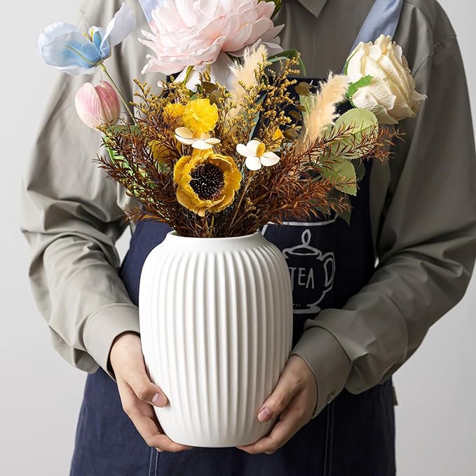 White Ceramic Vase for Modern Home Decor, Minimalistic Nordic Boho Matte Vase for Decorating Farmhouse Central Location, Perfect for Wedding Table Living Room Office Bedroom Kitchen Gift