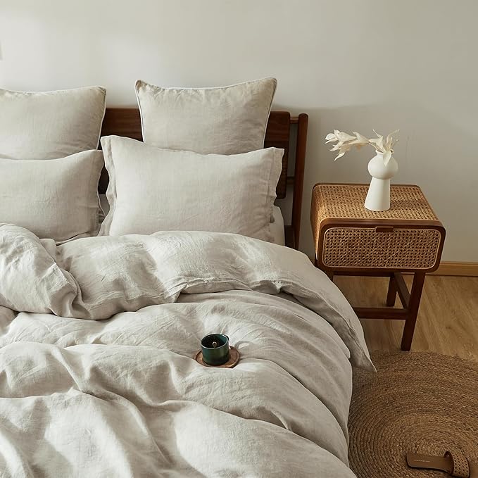 Simple&Opulence 100% Linen Pillow Case Queen Size Set of 2, Linen Pillow Covers with Overlap Closure, Luxury Breathable Pillowcases Protectors Suitable for All-Season (20" X 26", Linen)