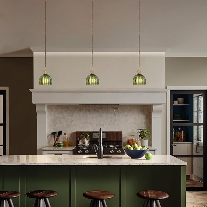 Mini Pendant Light with Green Tulip Glass Lmapshade, Brass Vintage Pendant Light Adjustable Hanging Light for Kitchen Island Dining Room Hallway