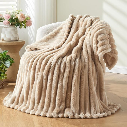 NEWCOSPLAY Super Soft Throw Blanket Brown Premium Silky Flannel Fleece 3D Ribbed Jacquard Lightweight Bed Blanket All Season Use (Brown Ribbed, Throw(50"x60"))