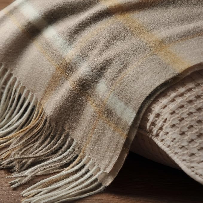EP Mode 100% Pure Cashmere Throw Blanket for Sofa, Classic Design with Gift Box (Beige Border)