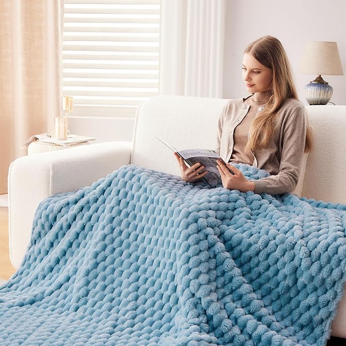 NEWCOSPLAY Super Soft Throw Blanket Blue Premium Silky Flannel Fleece 3D Clouds Stylish Jacquard Lightweight Bed Blanket All Season Use 350GSM (Blue, Throw(50"x60"))