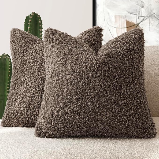 Foindtower 2 Pieces 24x24 Inch Chocolate, Faux Fur Throw Pillow Cover Accent Sherpa Pillow Fuzzy Soft Pillowcases Sheepskin Decorative Fleece Cushion Case for Bed Couch Living Room