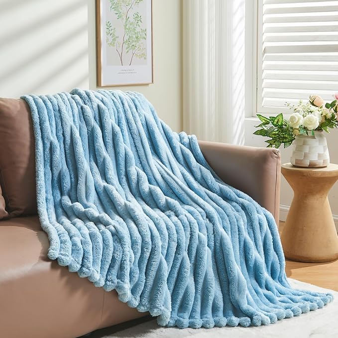 NEWCOSPLAY Super Soft Throw Blanket Blue Premium Silky Flannel Fleece 3D Ribbed Jacquard Lightweight Bed Blanket All Season Use (Blue Ribbed, Throw(50"x60"))