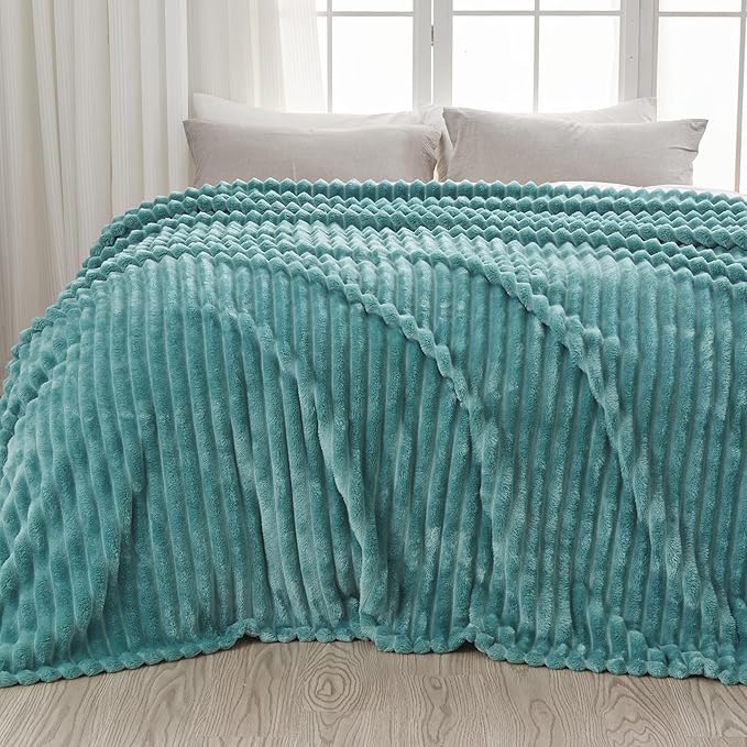 NEWCOSPLAY Super Soft Throw Blanket Light Teal Premium Silky Flannel Fleece 3D Ribbed Jacquard Lightweight Bed Blanket All Season Use (Light Teal Ribbed, Throw(50"x60"))