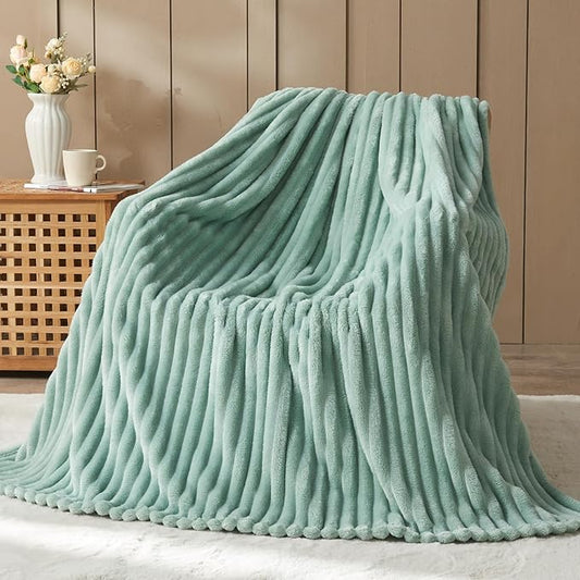 NEWCOSPLAY Super Soft Throw Blanket New Sage Green Premium Silky Flannel Fleece 3D Ribbed Jacquard Lightweight Bed Blanket All Season Use (New Sage Green Ribbed, Throw(50"x60"))