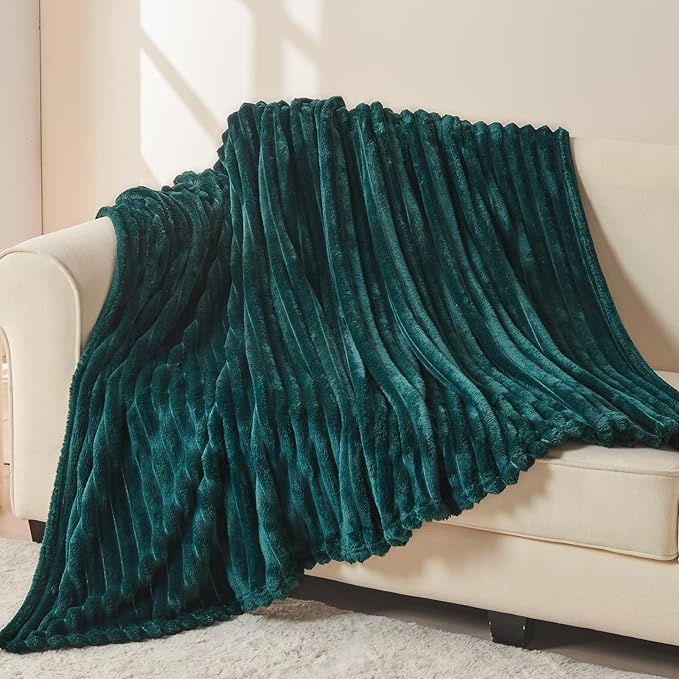 NEWCOSPLAY Super Soft Throw Blanket Dark Teal Premium Silky Flannel Fleece 3D Ribbed Jacquard Lightweight Bed Blanket All Season Use (Dark Teal Ribbed, Throw(50"x60"))