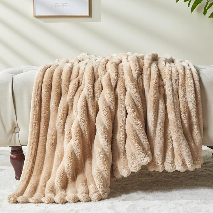 NEWCOSPLAY Super Soft Throw Blanket Brown Premium Silky Flannel Fleece 3D Ribbed Jacquard Lightweight Bed Blanket All Season Use (Brown Ribbed, Throw(50"x60"))