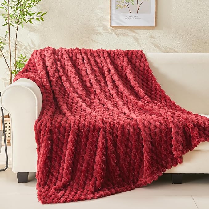 NEWCOSPLAY Super Soft Throw Blanket Red Premium Silky Flannel Fleece 3D Clouds Stylish Jacquard Lightweight Bed Blanket All Season Use 350GSM (Red, Throw(50"x60"))