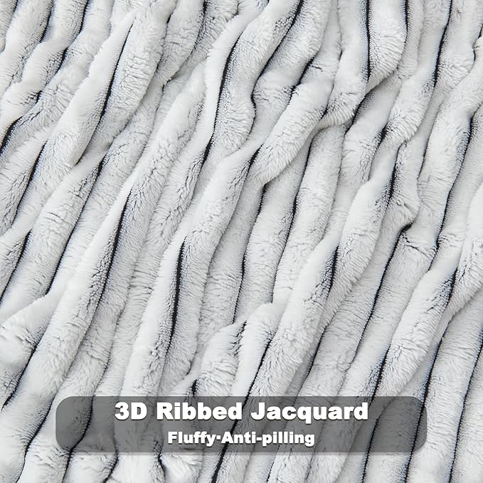 NEWCOSPLAY Super Soft Throw Blanket Black and White Premium Silky Flannel Fleece 3D Ribbed Jacquard Lightweight Bed Blanket All Season Use (Black and White Ribbed, Throw(50"x60"))