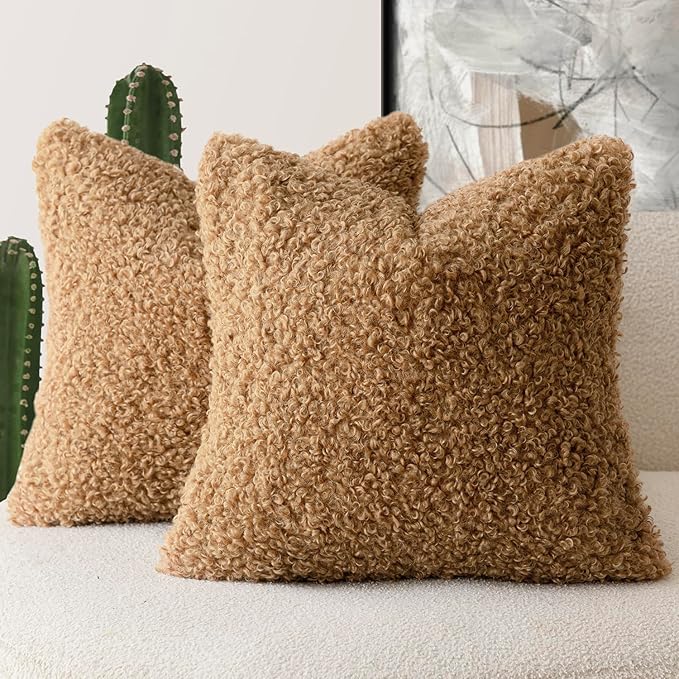 Foindtower 2 Pieces 22x22 Inch Bronze, Faux Fur Throw Pillow Cover Accent Sherpa Pillow Fuzzy Soft Pillowcases Sheepskin Decorative Fleece Cushion Case for Bed Couch Living Room