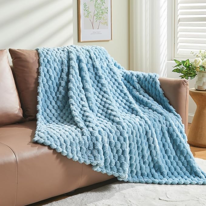 NEWCOSPLAY Super Soft Throw Blanket Blue Premium Silky Flannel Fleece 3D Clouds Stylish Jacquard Lightweight Bed Blanket All Season Use 350GSM (Blue, Throw(50"x60"))