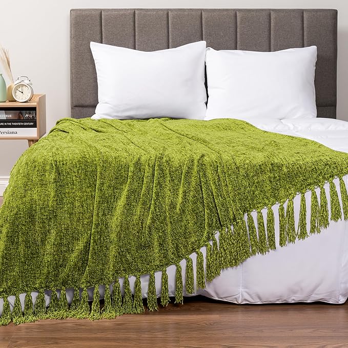 PAVILIA Olive Green Chenille Throw Blanket for Couch Sofa, Soft Olive Knit Throw with Tassel, Decorative Blanket for Bed Chair Living Room, Olive Green 50x60